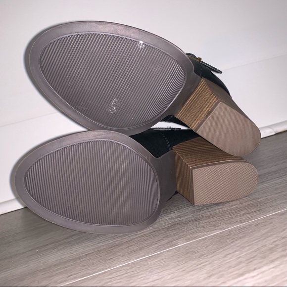 Booties - Picture 4 of 9